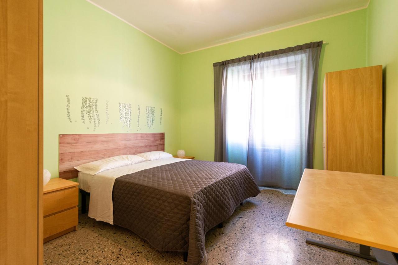 Di Fronte Alla Basilica Di San Paolo Apartman Róma Kültér fotó